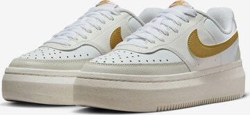 Sneaker low 'Court Vision Alta' de la Nike Sportswear pe alb