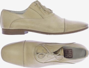 MOMA Flats & Loafers in 37 in Beige: front