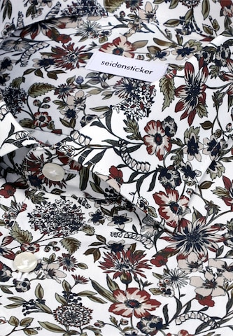 Coupe regular Chemise business 'Schwarze Rose' SEIDENSTICKER en vert