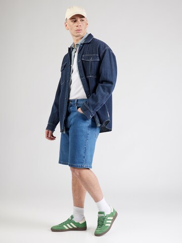HOLLISTER Baggy Shorts in Blau