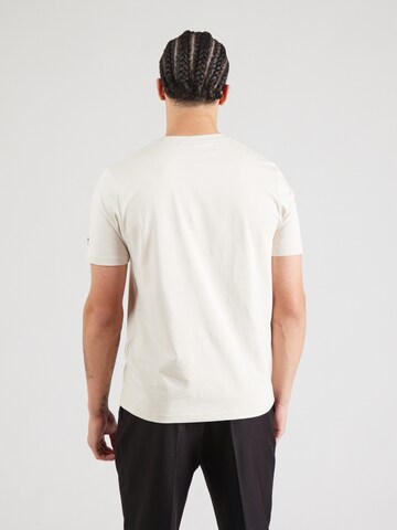 Tricou de la Lyle & Scott pe gri