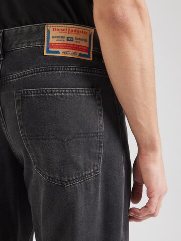 regular Jeans '2001 D-MACRO' di DIESEL in nero