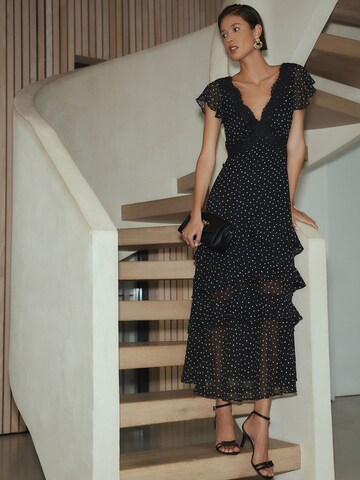 Next Kleid in Schwarz: Vorderseite