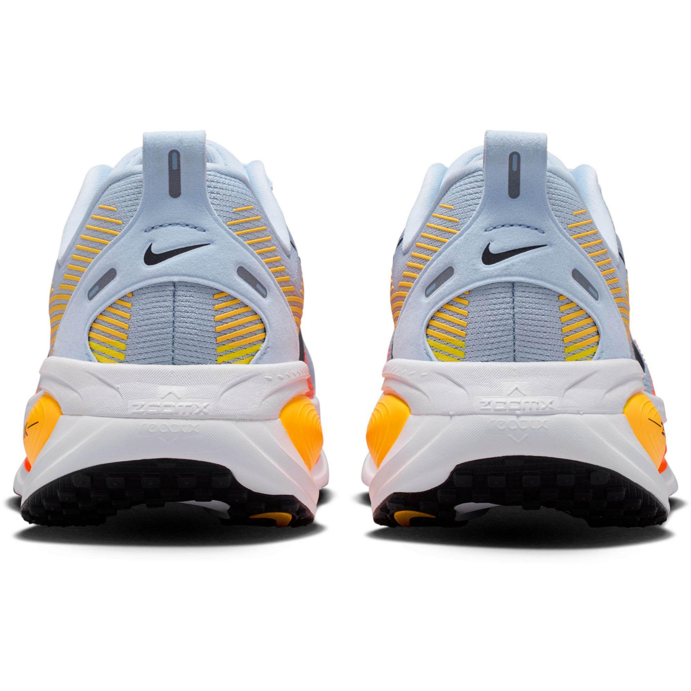 NIKE Running Shoes 'Vomero 18' in Blue