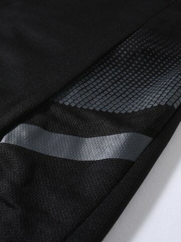 Youthup Tracksuit 'Belüftung' in Black