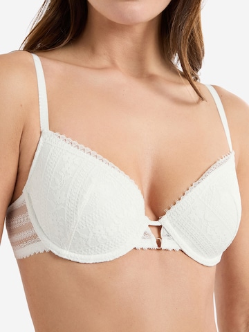 ETAM T-shirt Bra 'AURA' in Beige