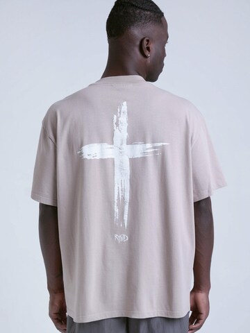 Remember you will die Shirt 'Kreuz' in Beige