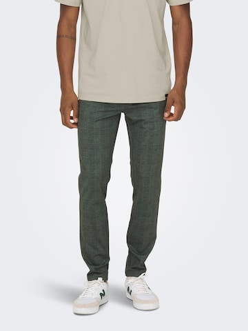 Coupe slim Pantalon chino 'Mark' Only & Sons en vert : devant