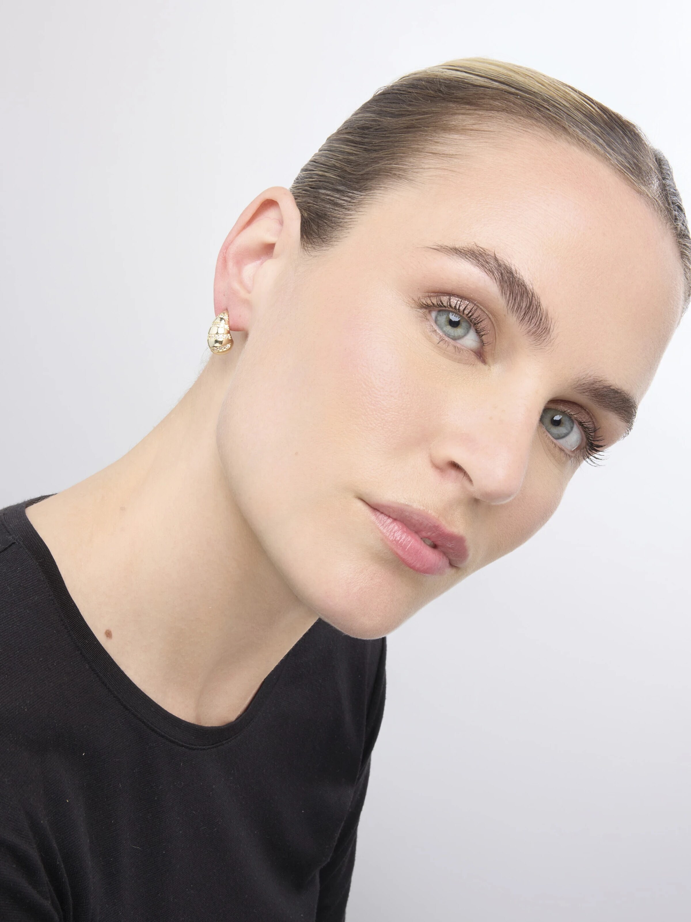 LUXBYLUX Earrings in Gold: front