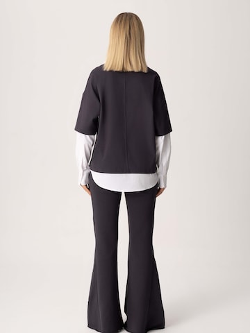 FEMSSY Shirts 'FUSE SHIRT GRAPHITE' i grå
