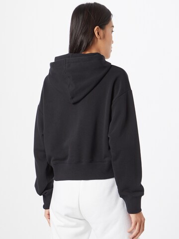 new balance Sweatshirt in Schwarz