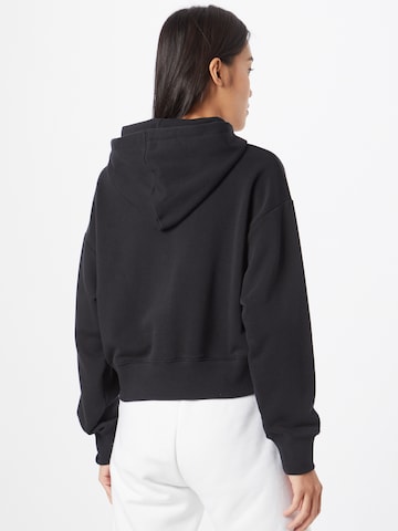 new balance Sweatshirt in Black