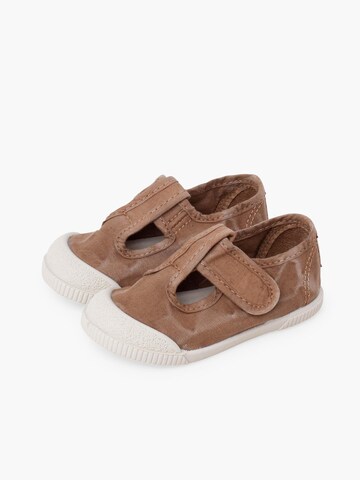 Pisamonas First-Step Shoes in Brown