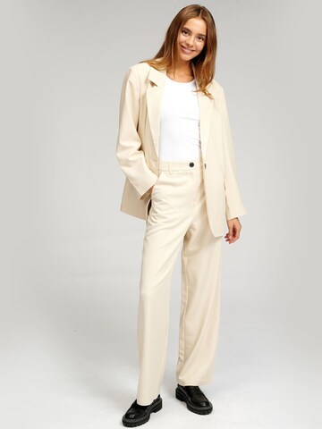 TeeShoppen Loose fit Chino Pants in Beige