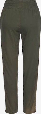 Regular Pantalon LASCANA en vert
