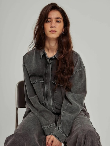 Camicia da donna 'Caddie' di NORR in grigio