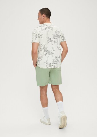 QS Regular Shorts in Grün