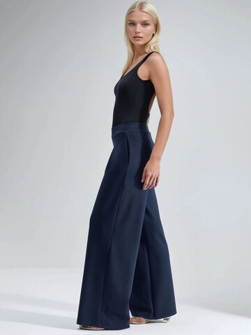 Wide Leg Pantalon Busem en bleu