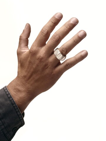 REYTEL Ring 'MOTUS' in Zilver: voorkant
