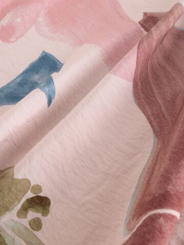 Rochie de la Next pe roz