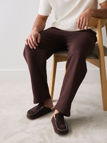 Next Huisschoen in Bruin