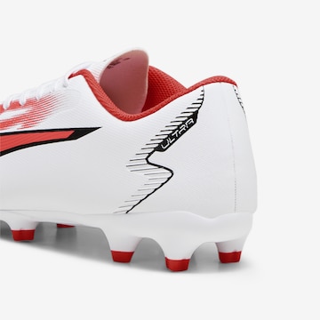 Chaussure de foot 'Ultra Play' PUMA en blanc