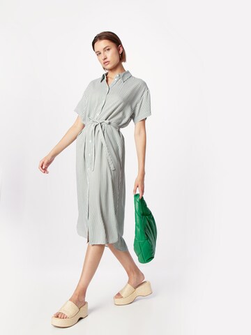 VERO MODA Платье-рубашка 'VMBumpy' в Зеленый