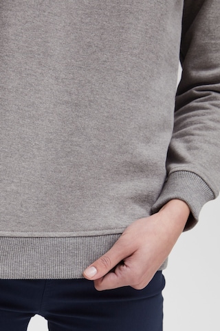 Oxmo Sweatshirt Pullover 'Coleen' in Grau