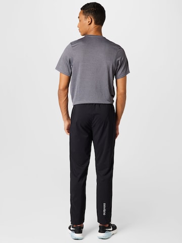 Regular Pantalon de sport Newline en noir