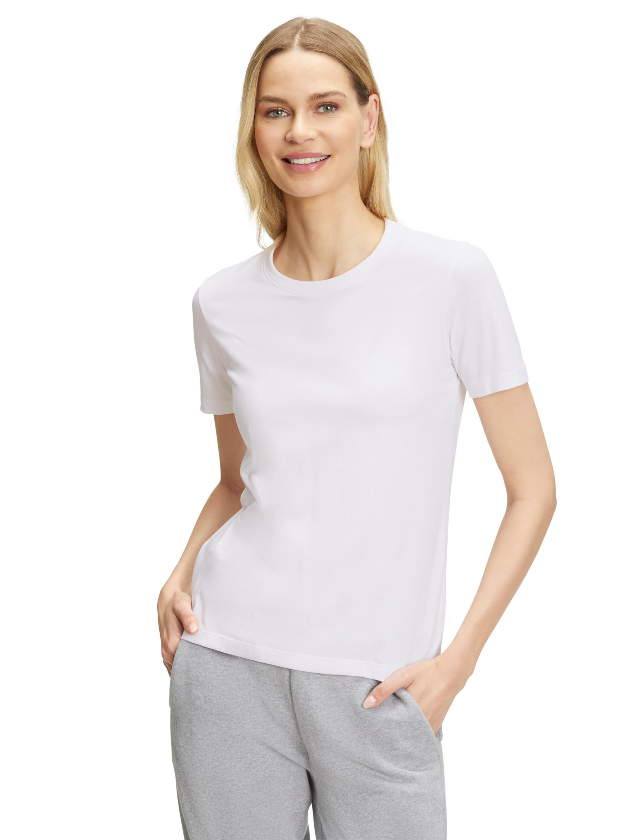 FALKE Shirt 'Essential' in White: front