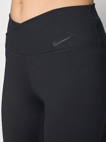 Skinny Pantaloni sport 'ONE' de la NIKE pe negru