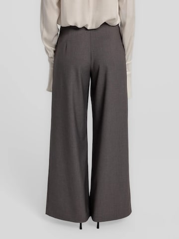 Regular Pantalon 'Estra' mandragora en gris