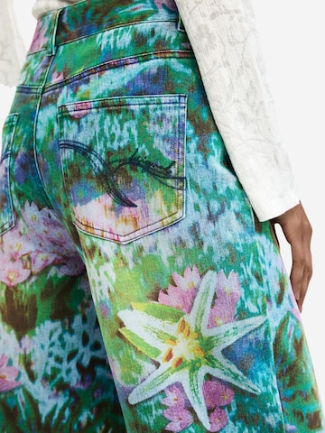 Desigual - regular Vaquero 'Beetle' en verde