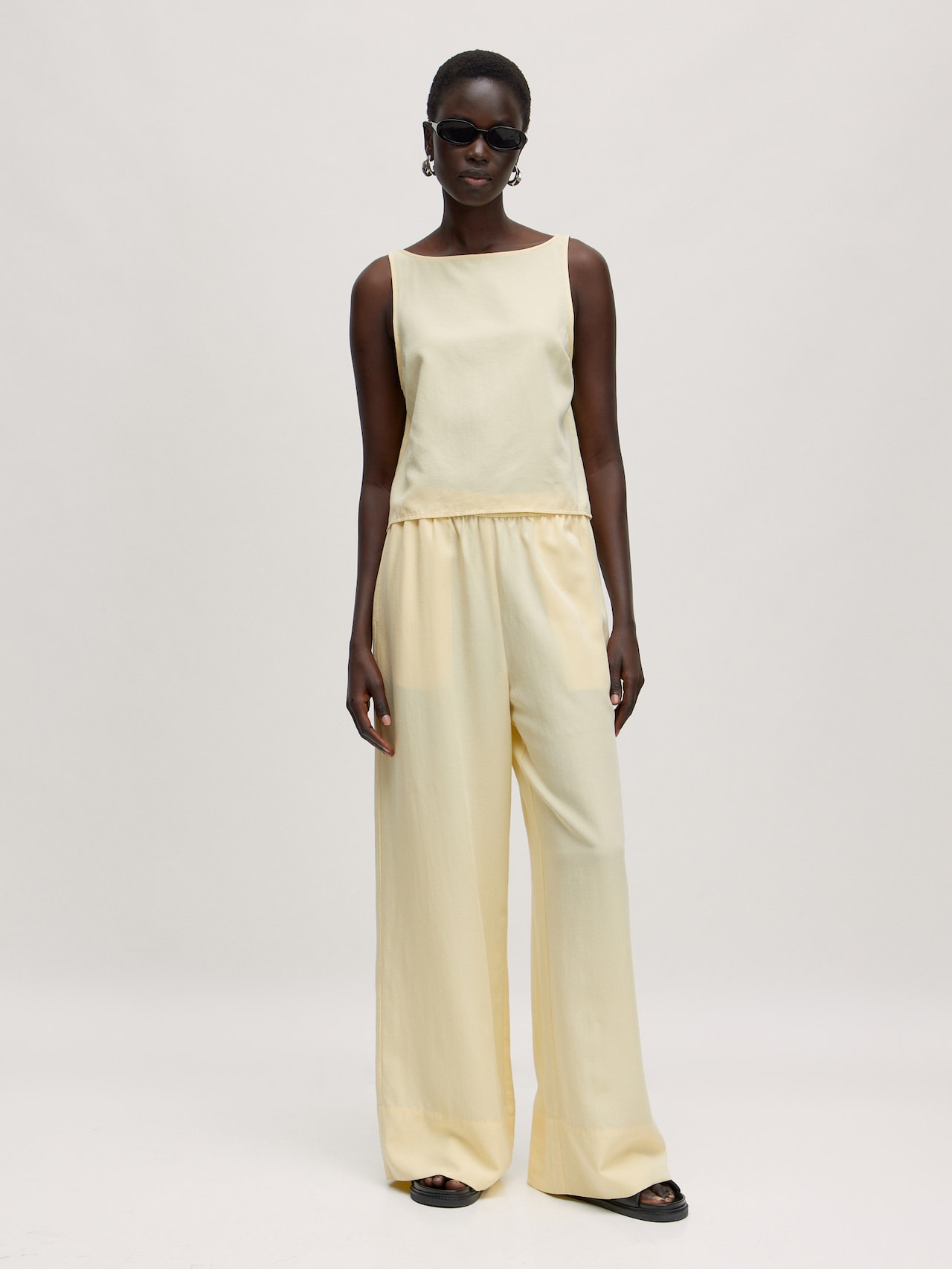 EDITED Produits T-shirt 'Canice' beige