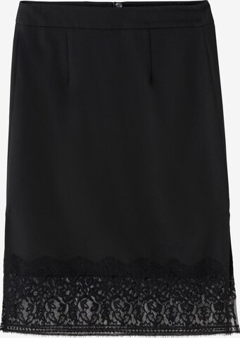 SHEEGO Skirt in Black: front