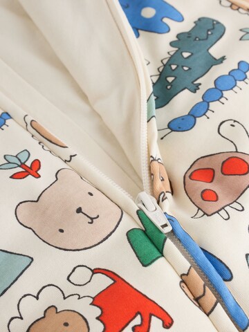 Pijamale 'Tog' de la Next pe bej