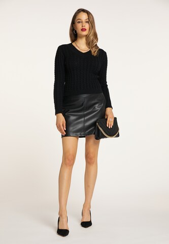 faina Sweater in Black