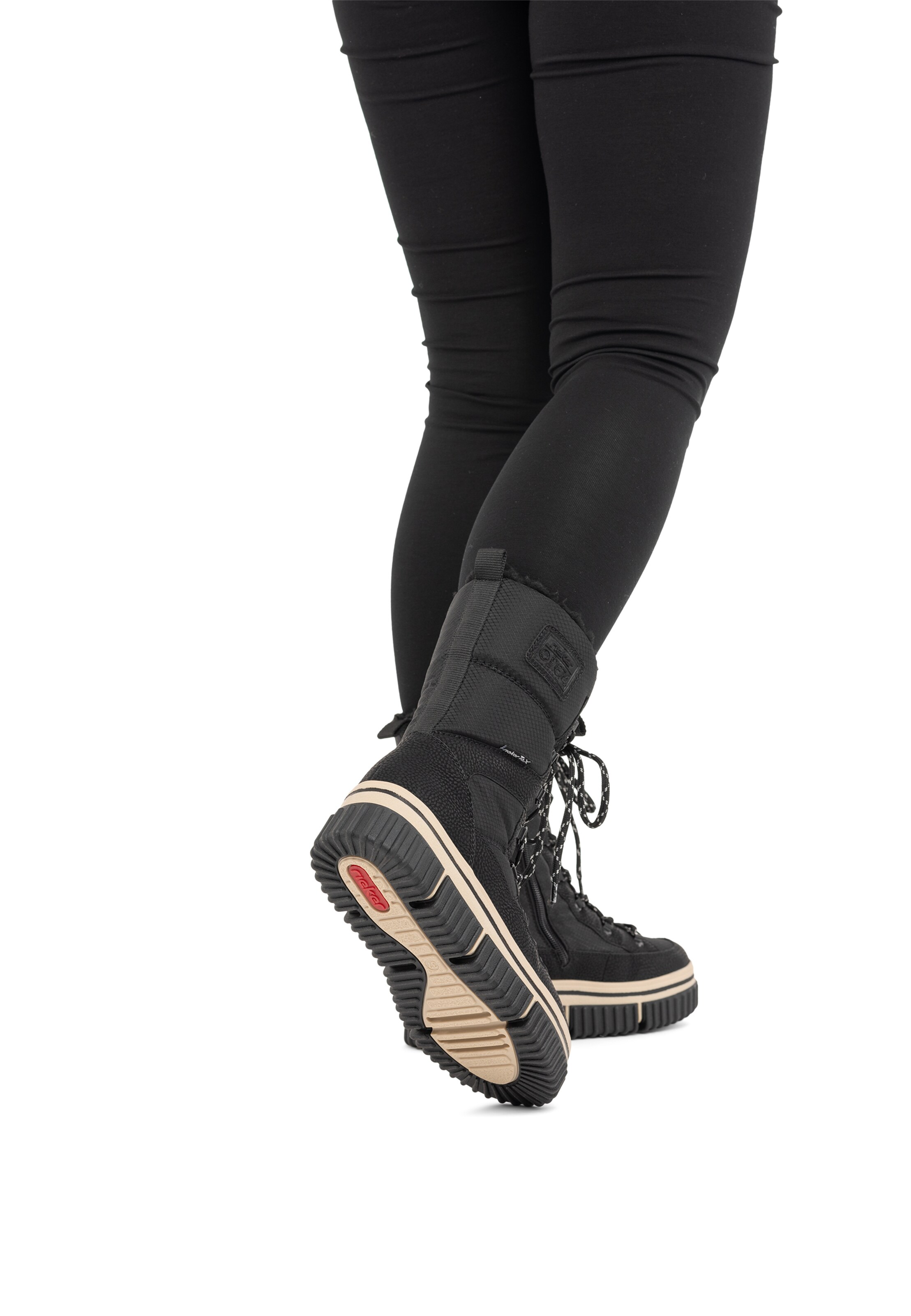 Bottes à lacets Rieker en noir : devant