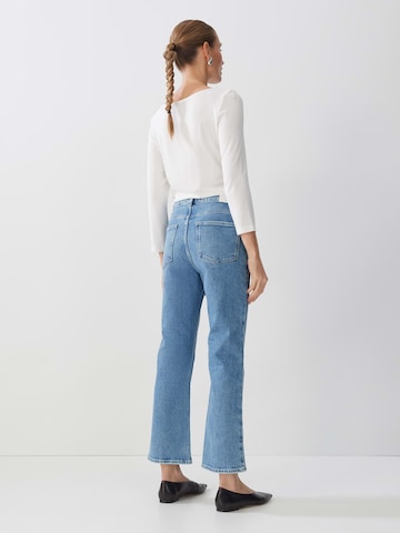 Someday Flared Jeans in Blau