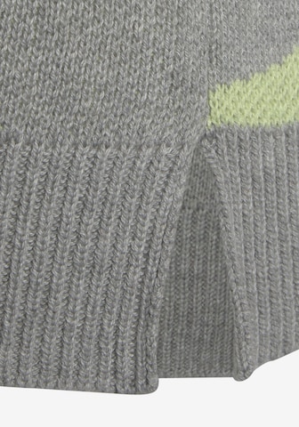 LASCANA Pullover in Grau