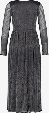 TAIFUN Kleid in Grau