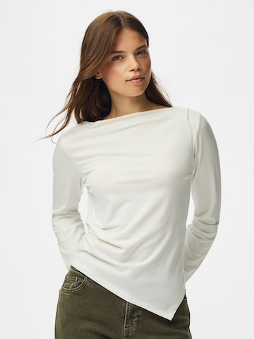 PIECES Shirt in White: front