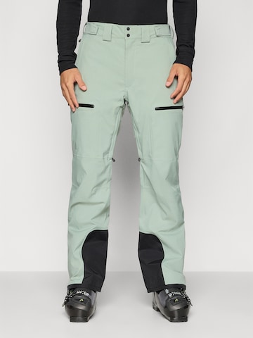 Regular Pantalon de sport 'CHAKAL' THE NORTH FACE en vert : devant