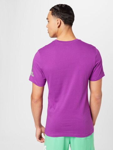 Nike Sportswear T-shirt i lila