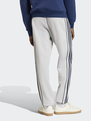 ADIDAS ORIGINALS Regular Workout Pants in Grey