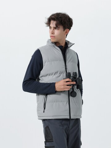Youthup Vest in Grey