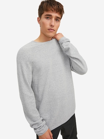 Coupe regular Pull-over 'Hill' JACK & JONES en gris : devant