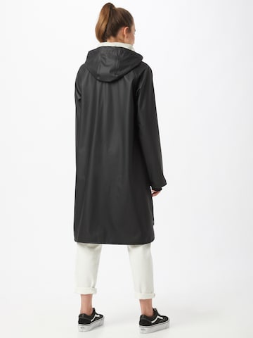 ILSE JACOBSEN Raincoat in Black