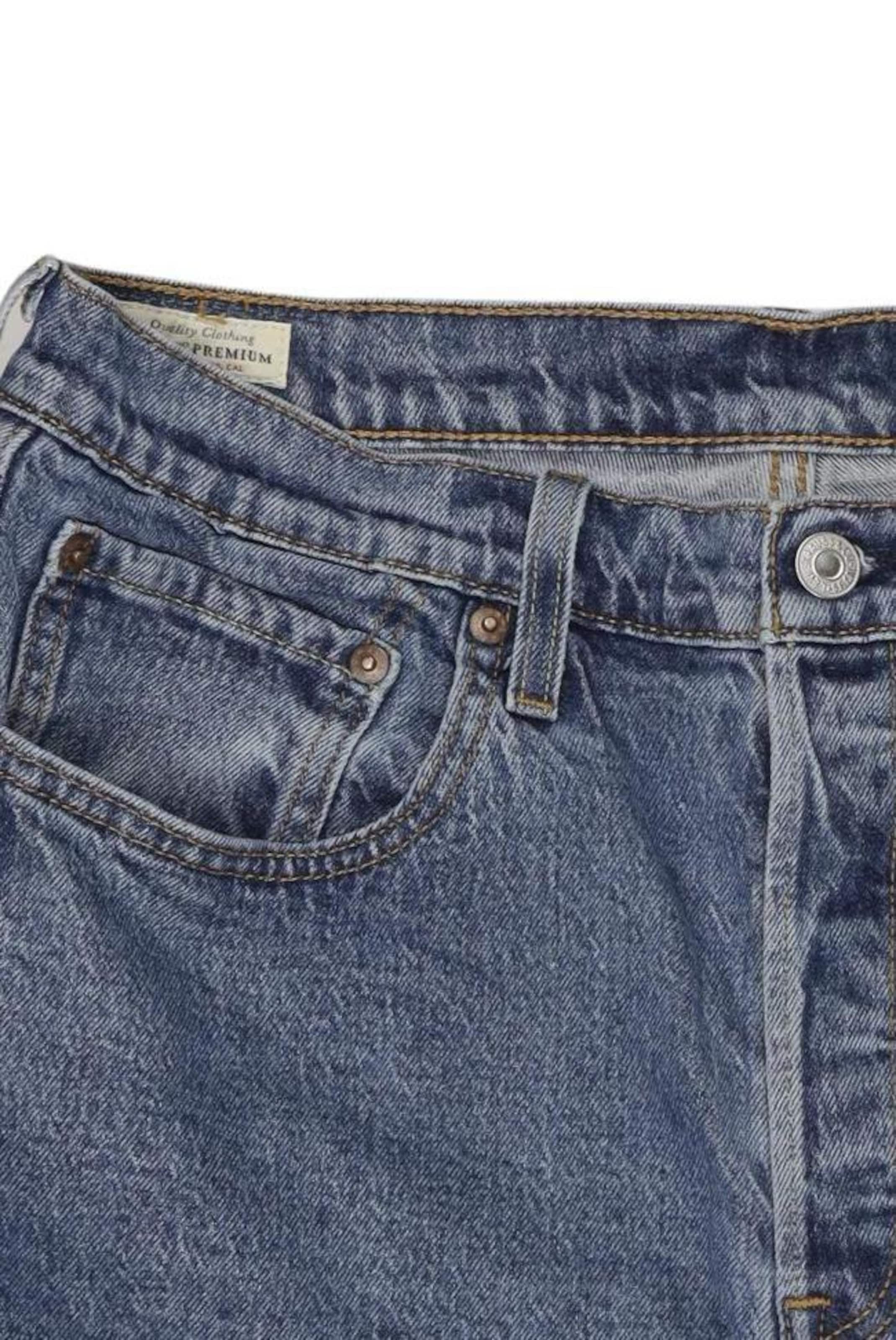LEVI'S ® Shorts in L in Blue