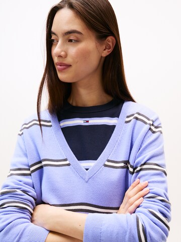 Pull-over 'ESSENTIAL' Tommy Jeans en violet